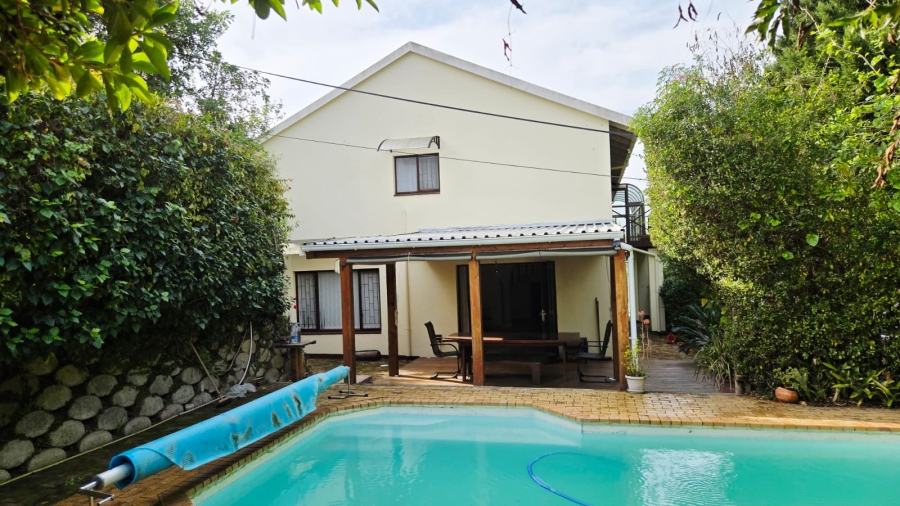 4 Bedroom Property for Sale in Groenvallei Western Cape